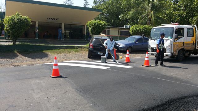 Garantizan seguridad peatonal para alumnos del IPHE