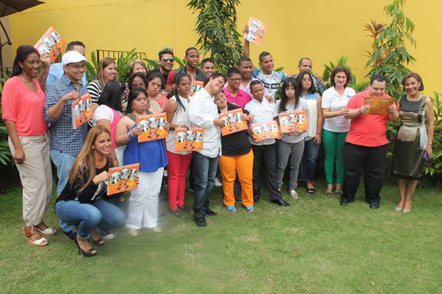 Caminemos Juntos lanza su “Calendario 2015”