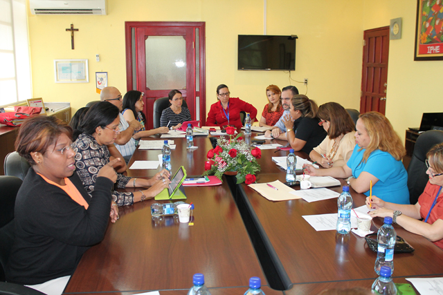 IPHE y Asociación de Sordos coordinan planes de trabajo