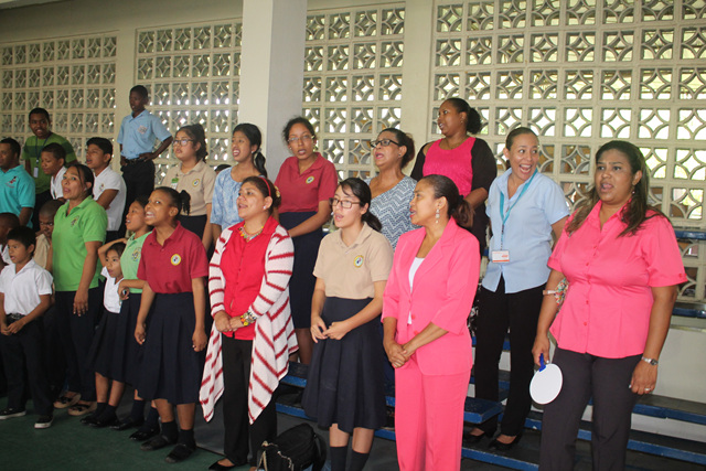 Coro “Resiliencias” afina temas para su próxima presentación