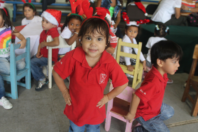 Despedida de clases a niños del IPHE