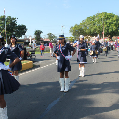 desf-8-2e5b3613abac890a2802782408bf692b.jpg