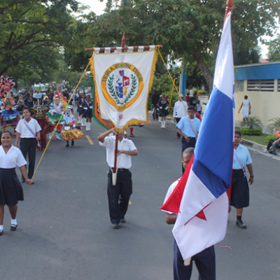 desf-9-743270404f73f856dc93bc911607a741.jpg