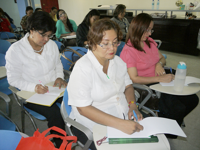 Perfeccionan a personal técnico y médico