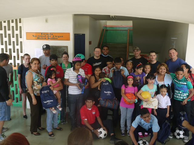 Organización internacional realiza aporte a Escuela de Ciegos