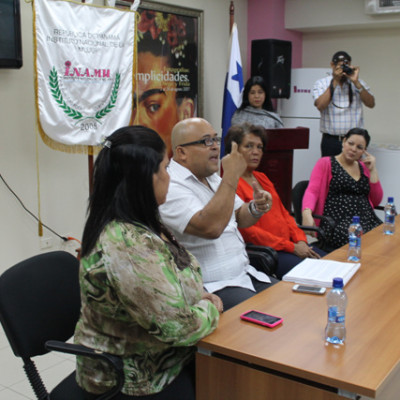 iamu-2-f99b5fad62214096bd0ccf9235e23f63.jpg