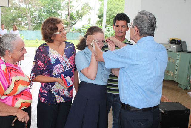 Entrega de lentes en Panamá Oeste
