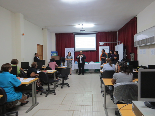 IPHE continúa auspiciando curso de intérpretes
