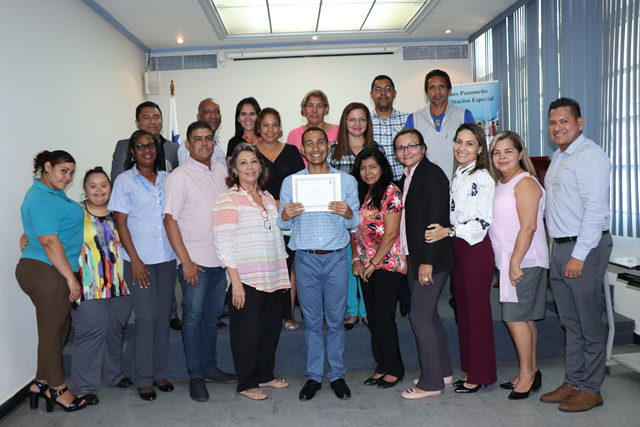 Charla motivacional para personal docente, técnico y administrativo del IPHE sede