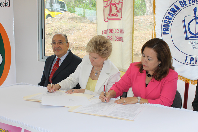 IPHE reafirma lazos de trabajo con la Fundación Mary Arias