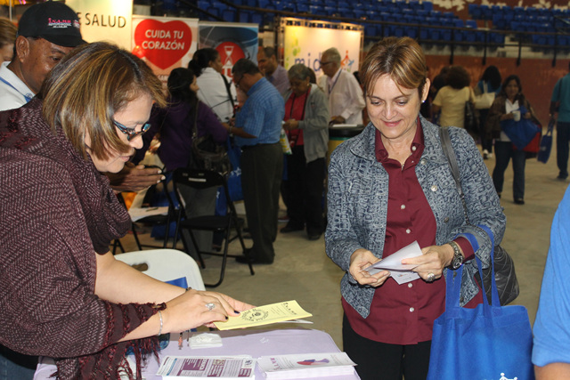 Destacada participación institucional en Feria de CONADIS