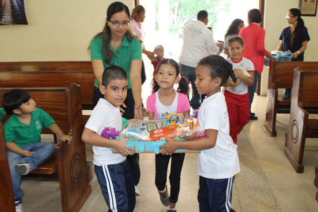Misa por aniversario de la Escuela de Sordos
