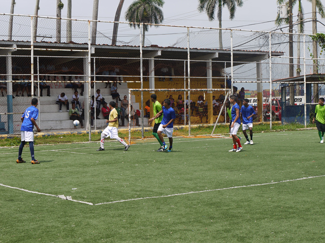 Inicia torneo de fútbol entre extensiones regionales del IPHE