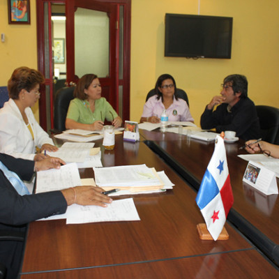 CON-1-398281dbaee09b37a1334bb7306d5fe2.jpg