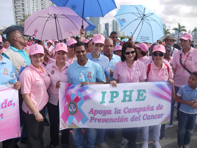 IPHE participa en caminata contra el cáncer