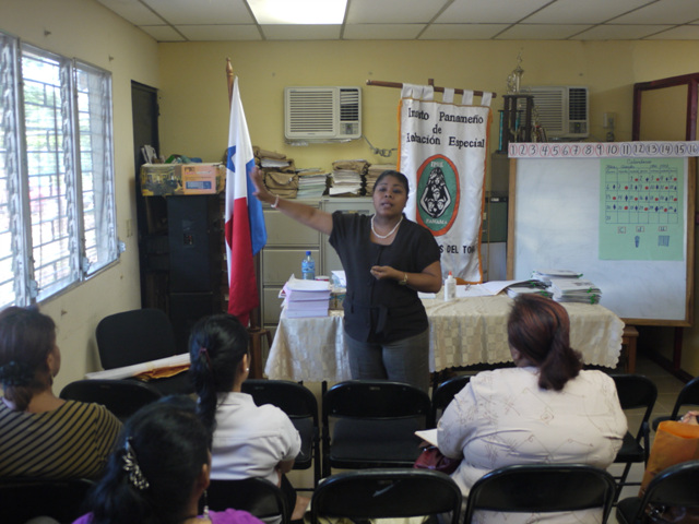 Capacitan a docentes del IPHE y Meduca
