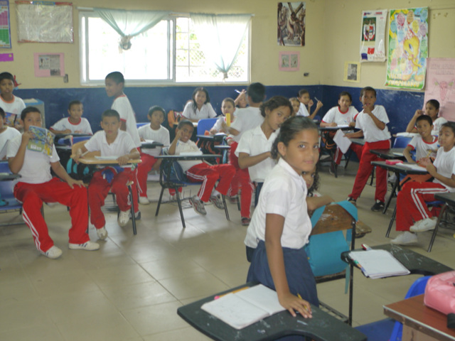 Evalúan apertura de aula inclusiva en Pacora