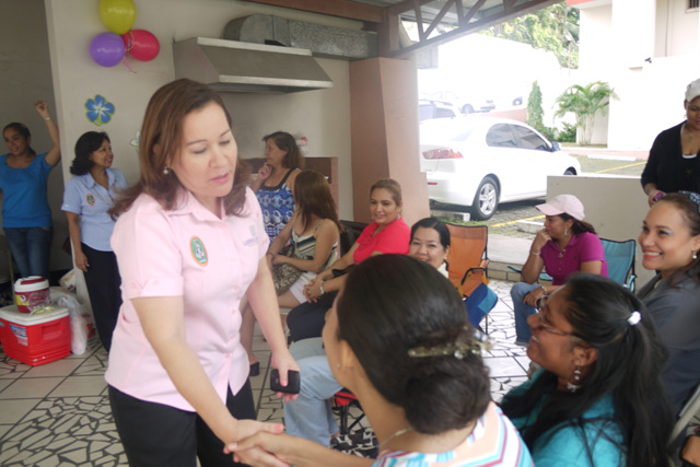 Reconocimiento a psicólogas y psicólogos del IPHE