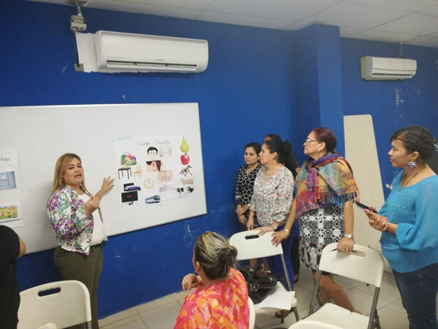 Docentes de Extensión del IPHE Herrera se capacitan en tema inclusivo