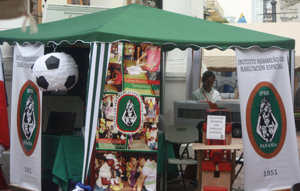 Exitosa participación en feria de San Felipe Neri