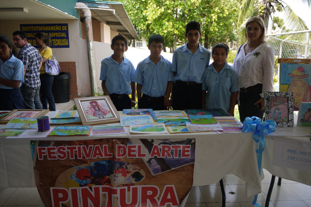 Presentación magistral realizan los estudiantes del IPHE de Veraguas en su Festival de Arte