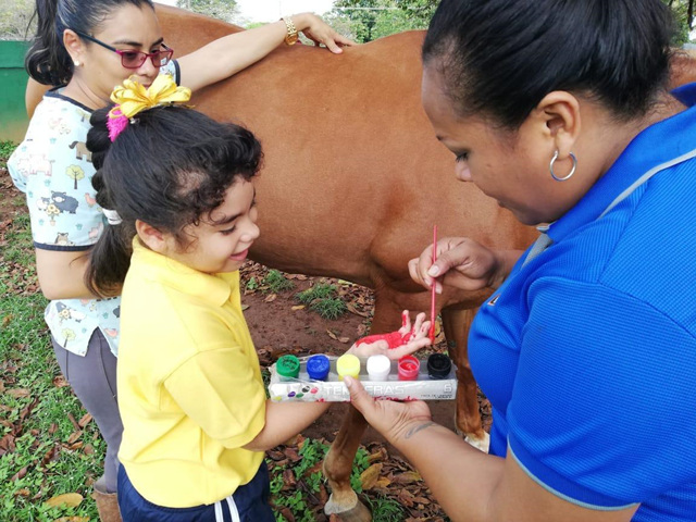 Niños de Chiriquí se benefician con servicios de Equinoterapia