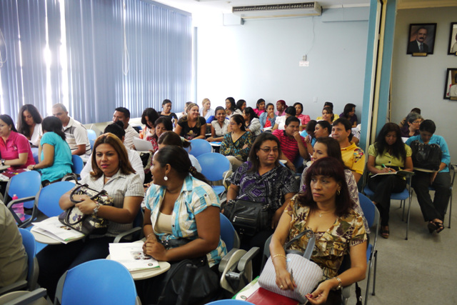 Gran número de participantes en inicio de jornadas de Capacitación