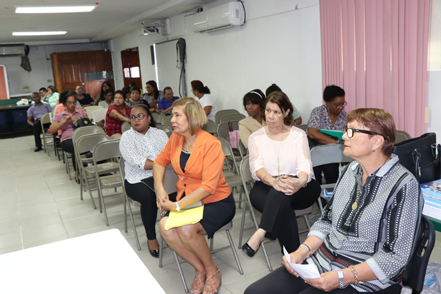 Sensibilizan a docentes de Escuela Louis Martins sobre autismo
