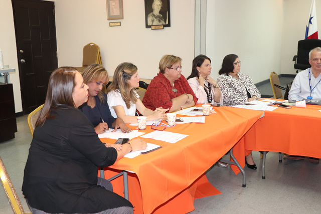 Elaborarán informe sobre proyecto de empleo con apoyo en Panamá