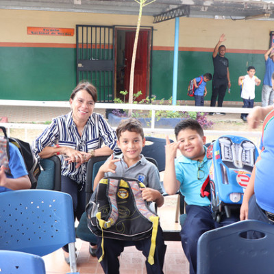 IMG_3243-a2c5d31221eb9a4badd8ae3b72f00a6e.jpg