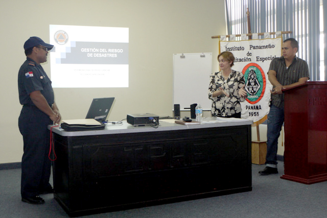 Capacitan a personal del IPHE sobre desastres