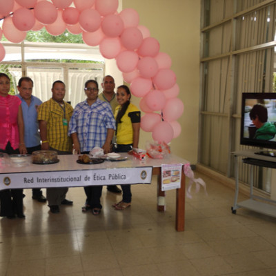 comi-3-4ff9bcf27b02e4475e659a6142f44a78.jpg