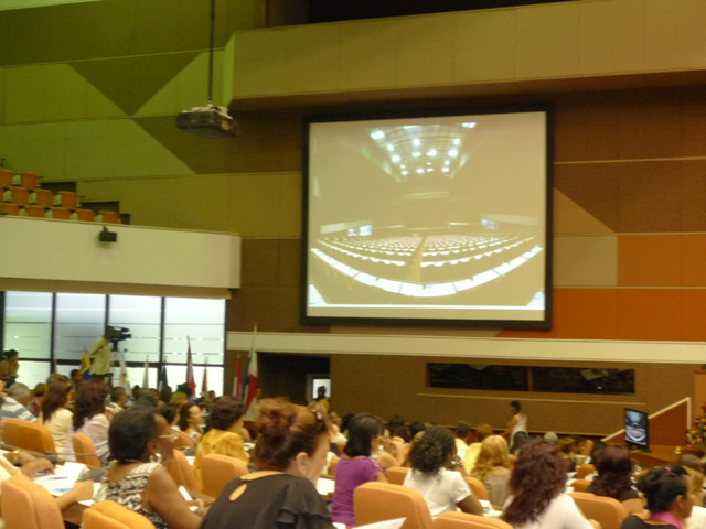 Docentes del IPHE participan en congreso en Cuba