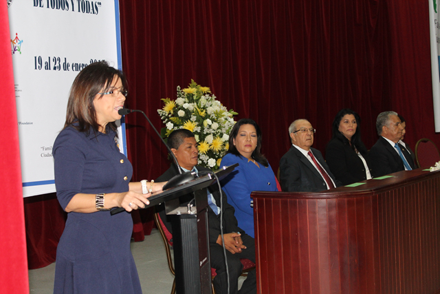 Capacitan a docentes y técnicos sobre Educación inclusiva con tecnología de punta