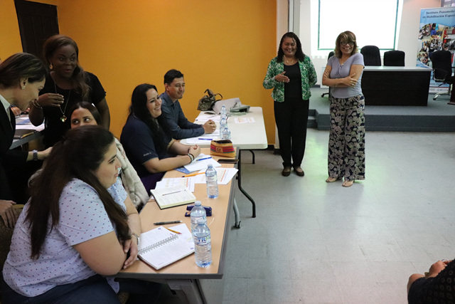 Capacitación para facilitadores de los talleres de semana de receso escolar
