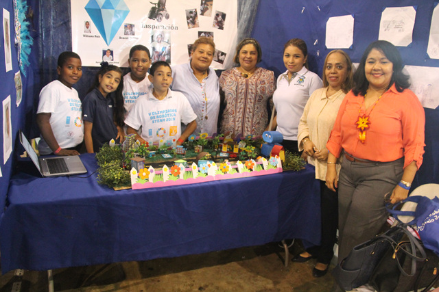 Estudiantes de inclusión se destacan en Olimpiadas de Robótica
