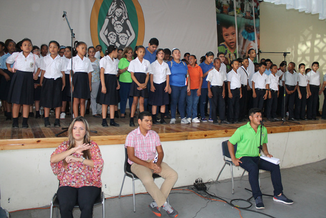 Coro Resiliencias del IPHE se prepara para participar en gala “El arte incluye”
