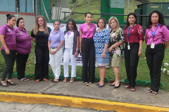 Con una “Cadena Humana” el IPHE dijo presente en la lucha para erradicar la violencia contra la mujer