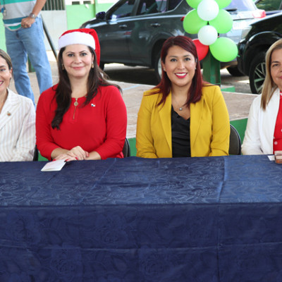 IMG_2140-ad1cef7fb0e844aac30a9d1cf3c23f3f.jpg