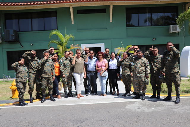 Concluye seminario de lengua de señas nivel II para personal de SENAFRONT, MINSEG y SINAPROC