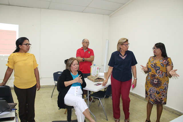 Docentes de IPHE y MEDUCA reciben orientaciones sobre abordaje pedagógico para la atención a la diversidad