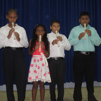 0--9-80fdfc69ae4d1a27076389394ec8be1f.jpg