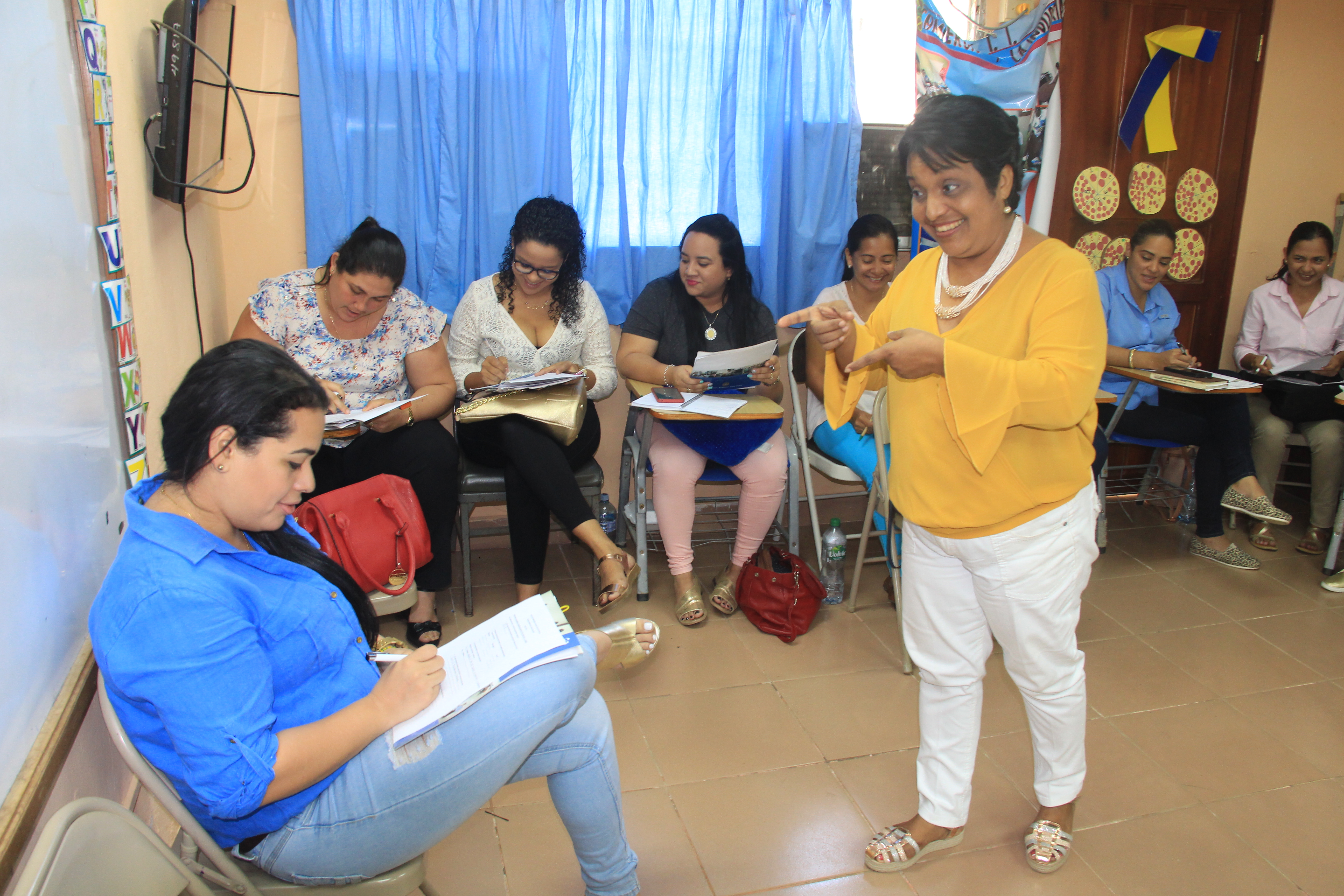 Docentes del IPHE refuerzan conocimientos sobre educación especial durante pandemia del Covid-19
