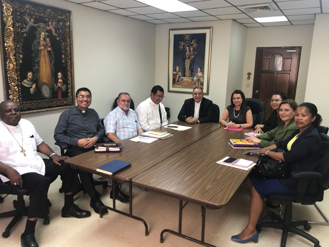 Arzobispo Metropolitano y autoridades del IPHE sostienen reunión de trabajo
