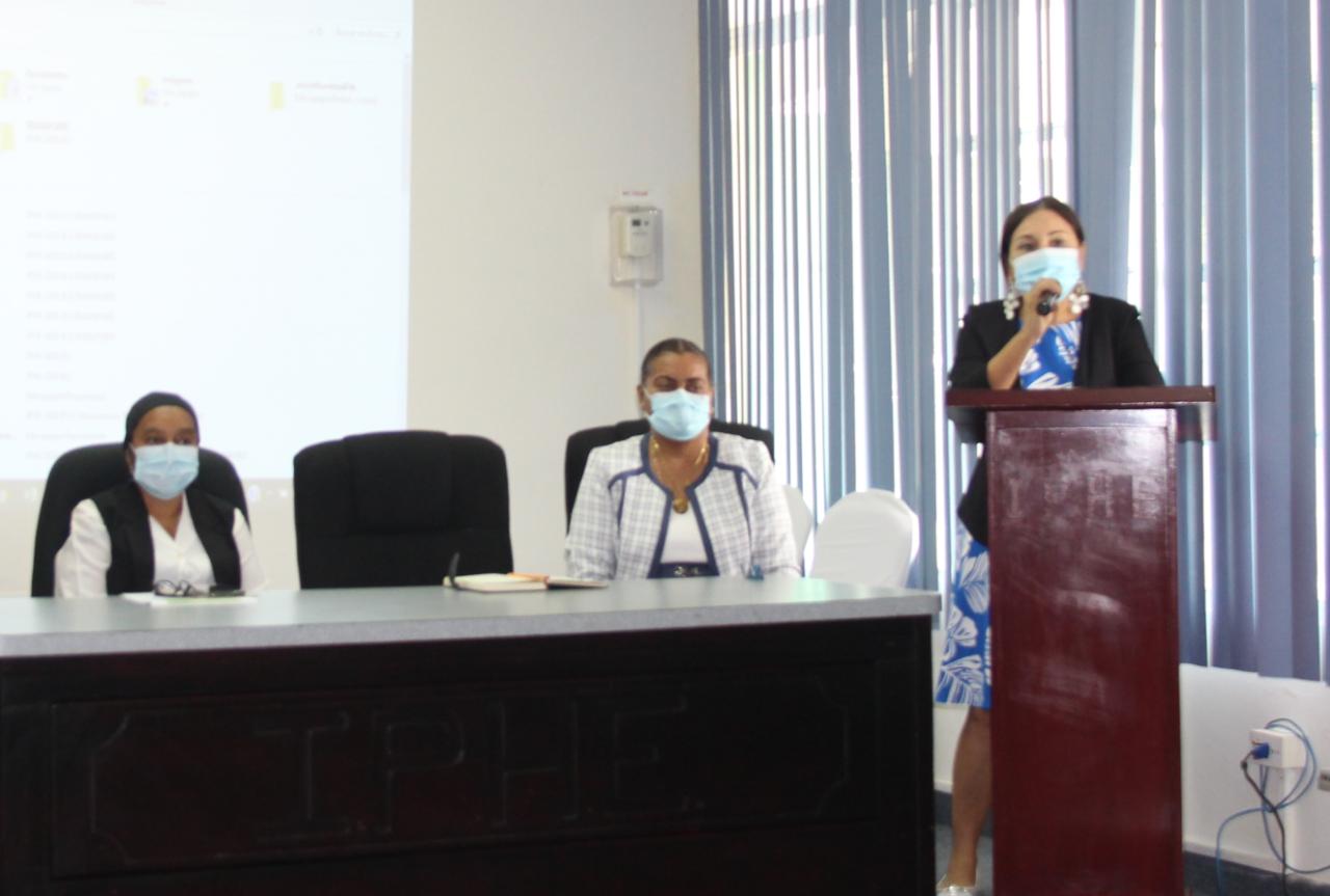 Orientan a personal del IPHE sobre manejo de copias autenticadas de expedientes