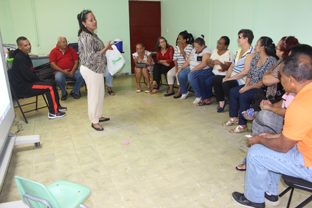 Celebran “Día de los Abuelos” con actividades lúdicas y educativas