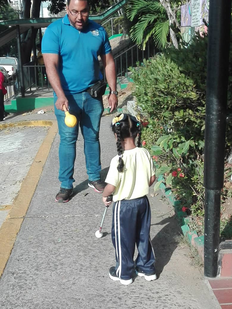 IPHE conmemora el Día Mundial del Bastón Blanco, instrumento que identifica a las personas ciegas