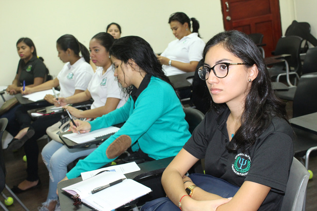 Docencia sobre el IPHE para estudiantes de psicología de la UP
