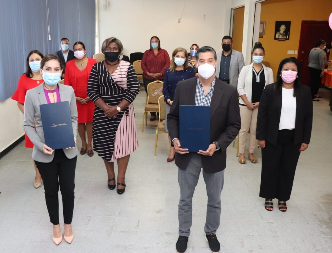 IPHE y School Media S.A., firman acuerdo de cooperación y asistencia conjunta