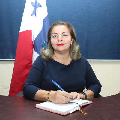 Supervisora(a) Profesora Marilyn Sugasty